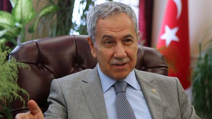 Le vice-Premier ministre turc&nbsp;Bulent Arin&ccedil;, le 24 juillet 2014, &agrave; Ankara (Turquie). (ADEM ALTAN / AFP)