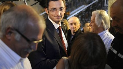 Le fils du chef nationaliste Edmond Simeoni, Marc Simeoni arrive le 19 mai 2010 au tribunal correctionnel de Paris (AFP - Olivier Laban-Mattei)