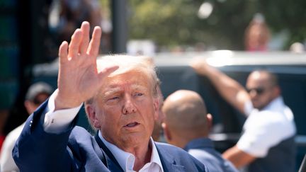 L'ancien président Donald Trump, candidat à la primaire républicaine pour l'élection présidentielle de 2024, le 12 août 2023 à l'Iowa State Fair à Des Moines (Etats-Unis). (STEFANI REYNOLDS / AFP)