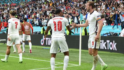 Raheem Sterling et Harry Kane ont marqué les deux buts de la victoire de l'Angleterre face à l'Allemagne (2-0) en huitièmes de finale de l'Euro, mardi 29 juin 2021. (ANDY RAIN / AFP)