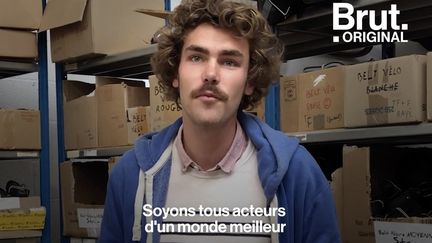 VIDEO. "Être acteur d'un monde meilleur" : Il recycle des pneus pour en faire des ceintures&nbsp; (BRUT)