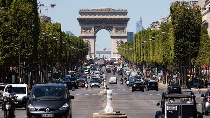 L'avenue des Champs-Elysées, à Paris, le 21 juillet 2020. (ALEXIS SCIARD  / MAXPPP)