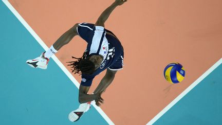 Mory Sidibe au service pour la France (JULIEN CROSNIER / DPPI MEDIA)