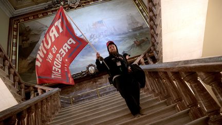 Des manifestants pro-Trump au Congrès américain, le 6 janvier 2021 à Washington (Etats-Unis).&nbsp; (WIN MCNAMEE / GETTY IMAGES NORTH AMERICA / AFP)