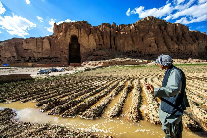 Au carrefour de l'Asie et du Moyen-Orient, l'Afghanistan a été influencé par de nombreuses religions. Les gigantesques statues de Bamiyan prouvent que le bouddhisme était présent dans le pays au premier millénaire de notre ère. Elles ont été dynamitées par les talibans en 2001. (ZHANG XINYU / NURPHOTO)