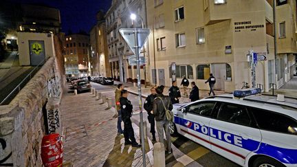 La police intervient dans le quartier de la Croix-Rousse, à Lyon, le 5 mars 2019. (MAXPPP)