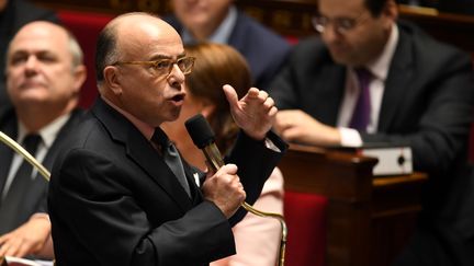 Echange entre Bernard Cazeneuve et Christian Jacob