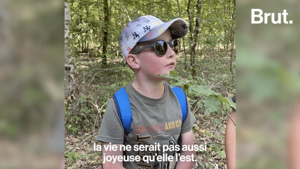 De la maternelle au CM2, ces élèves se rendent plusieurs fois par an dans la forêt de Mognéville pour s’occuper d’une parcelle qu’ils gèrent eux-mêmes. Brut les a suivis lors de l'une de ces sorties.