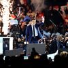 Emmanuel Macron en meeting à La Défense Arena, le 2 avril 2022, à Nanterre.&nbsp; (THOMAS COEX / AFP)