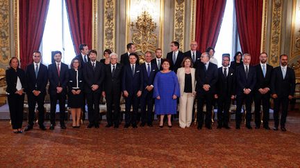 Le président de la République, Sergio Mattarella, et le Premier ministre, Giuseppe Conte, assistent à la cérémonie de prestation de serment du nouveau gouvernement italien, le 5 septembre 2019 à Rome. (RICCARDO DE LUCA / ANADOLU AGENCY / AFP)