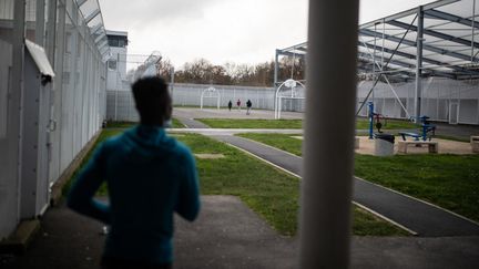 Un centre de rétention administrative à Saint-Jacques-de-la-Lande (Ille-et-Vilaine), le 14 décembre 2020. (JEREMIE LUSSEAU / HANS LUCAS / AFP)