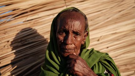 Jeshu Walagarima,75 ans, une réfugiée éthiopienne dans le camp&nbsp;d'Oum Raquba (Soudan), le 11 décembre 2020. (YASUYOSHI CHIBA / AFP)