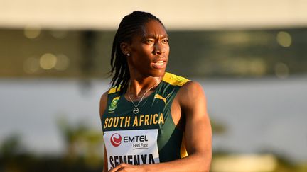La Sud-Africaine Caster Semenya lors des championnats d'Afrique d'athlétisme à Saint-Pierre (Maurice), le 19 juillet 2022. (FABIEN DUBESSAY / AFP)
