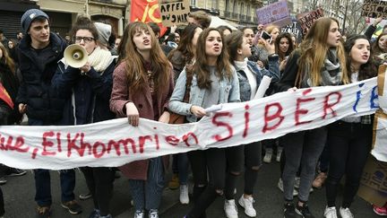 RSA pour les jeunes : l'idée fait débat