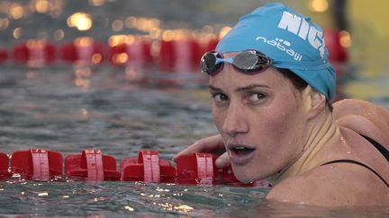 Camille Muffat, obtient&nbsp;son quatrième titre de championne de France de&nbsp;400m libre à Chartres (Eure-et-loir), le 13 avril 2014. (CHARLY TRIBALLEAU / AFP)