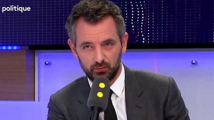 Le député LREM d'Ille-et-Vilaine et premier questeur de l'Assemblée nationale, Florian Bachelier, était l'invité de Tout est politique, mardi 7 novembre sur franceinfo.&nbsp; (FRANCEINFO / RADIOFRANCE)