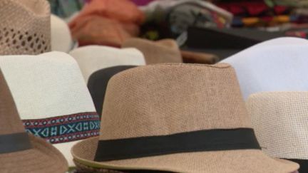 Le chapeau : accessoire indispensable de l’été