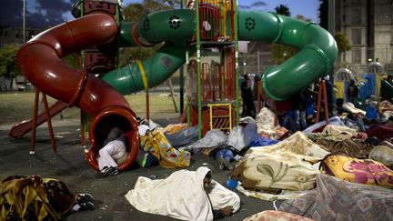 Des migrants africains dorment dans un jardin d'enfants &agrave; Tel Aviv (Isra&euml;l) en attendant que le pays leur accorde l'asile, le 3 f&eacute;vrier 2014. (ODED BALILTY / AP / SIPA)