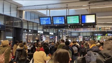 Grève à la SNCF : une mobilisation des aiguilleurs après celle des contrôleurs (Franceinfo)