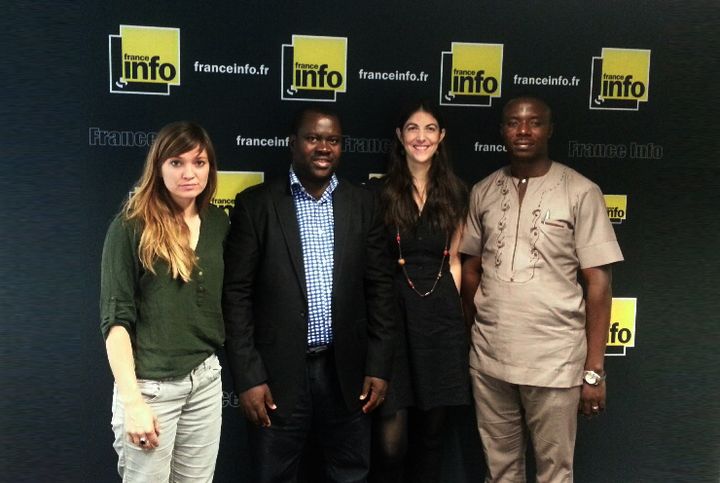 &nbsp; (Marie-Laure Guislain de l'association Sherpa, William Chima, avocat d Environnemental Rights Action, Juliette Renaud, des Amis de la Terre et Aijie Jérusalem, de la communauté Egi © RF-Anne-Laure Barral)