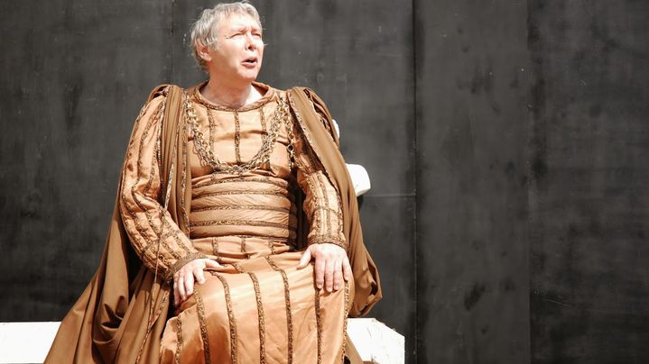 Daniel Annotiau en Pilate dans "Andromaque" de Racine, mis en scène par ses soins pour "Le Mois Molière" à Versailles en juin 2014
 (Sylvie Pointet)