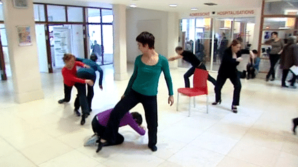 Les danseurs de la Cie Pedro Pauwels à l'hôpital de Limoges - 2013
 (France 3 / Culturebox)