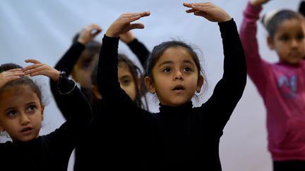 Les élèves d'un cours de danse au centre culturel Alwanat à Minya, en Egypte
 (Mohamed El-Shahed / AFP)