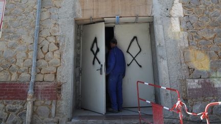 La mosqu&eacute;e de Limoges (Haute-Vienne) avait d&eacute;j&agrave; &eacute;t&eacute; tagu&eacute;e fin juillet 2012. (PASCAL LACHENAUD / POPULAIRE DU CENTRE / MAXPPP)