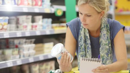 En dessous de cinq ingrédients, on est déjà sur quelque chose de très satisfaisant pour les desserts lactés, souligne l'enquête de "60 Millions de consommateurs". (PETER CADE / STONE RF / GETTY IMAGES)