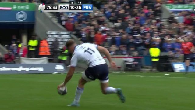 En toute fin de match, Blair Kinghorn décale parfaitement Duhan van der Merwe et ce dernier inscrit le 2e essai écossais du match.