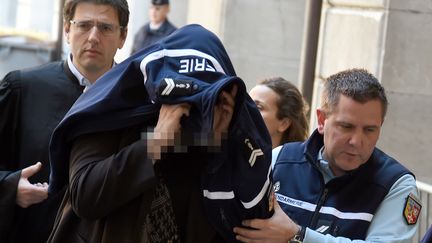 Ludivine Chambet, le 9 mai 2017, lors de son procès à Chambéry (Savoie).&nbsp; (JEAN-PIERRE CLATOT / AFP)