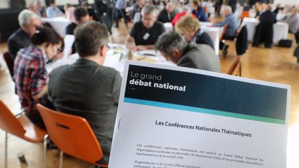 Après deux mois de consultations, l'heure de la restitution du grand débat national a sonné. (JEAN-MARC LOOS / MAXPPP)