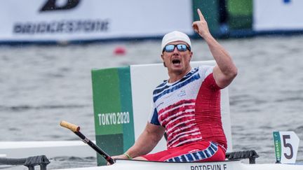 Le Français Eddie Potdevin lors des Jeux paralympiques de Tokyo 2020 à Sea Forest Waterway à Tokyo, le 2 septembre 2021. (YASUYOSHI CHIBA / AFP)