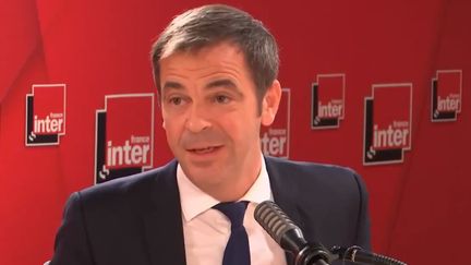 Le ministre de la Santé, Olivier Véran, sur France Inter le 29 septembre 2021. (FRANCEINTER / RADIO FRANCE)