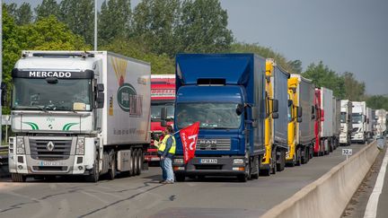 La FNTR et l'Union TLF ont déploré, jeudi 13 septembre, un prochain mouvement de grève dans les transports routiers. (Photo d'illustration) (PHILIPPE HUGUEN / AFP)