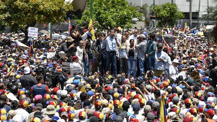 Juan Guaido lors d'une manifestation à Caracas, au Venezuela le 6 avril 2019. (MATIAS DELACROIX / AFP)