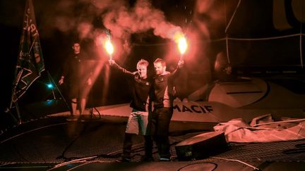 François Gabart et Pascal Bidégorry heureux à leur arrivée au Brésil (JEFFERSON BERNARDES / AFP)