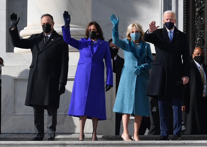 Kamala Harris, vice-présidente américaine et son époux Doug Emhoff, Joe Biden et son épouse, cérémonie d'investiture, 20 janvier&nbsp;2021 (ANGELA WEISS / AFP)