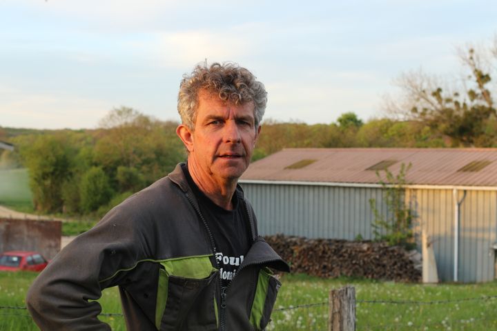 Daniel Sarrey, agriculteur et maire d'Ecuelle (Haute-Saône), le 24 avril 2017. (BENOIT ZAGDOUN / FRANCEINFO)