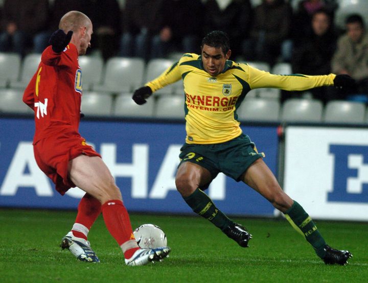 Dimitri Payet sous le maillot de Nantes, en décembre 2006, ici contre Le Mans. (FRANK PERRY / AFP)