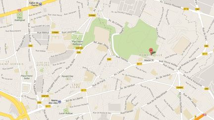 Les forces de l'ordre ont &eacute;t&eacute; alert&eacute;es par un voisin qui avait vu un groupe de jeunes briser la vitre de la maison avec un marteau brise glace, jeudi 25 juillet. ( GOOGLE MAPS / FRANCETV INFO )