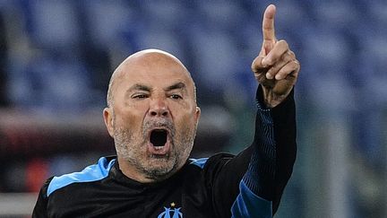 Jorge Sampaoli, lors d'un match de Ligue Europa contre l'Olympique de Marseille et la Lazio Rome, le 21 octobre 2021 au stade olympique de Rome.&nbsp; (FILIPPO MONTEFORTE / AFP)