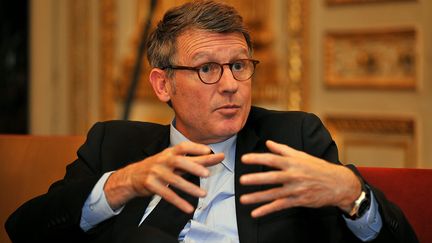 Le ministre de l'Education, Vincent Peillon, ne juge "pas opportun d'importer dans l'&eacute;cole le d&eacute;bat sur le mariage pour tous". (MAXPPP)