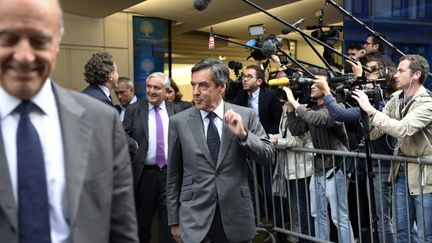 Les anciens Premiers ministres Alain Jupp&eacute;, Jean-Pierre Raffarin et Fran&ccedil;ois Fillon le 10 juin 2014 &agrave; Paris. (ERIC FEFERBERG / AFP)