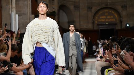 Défilé masculin&nbsp;Y/Project&nbsp;printemps-été 2019 à Paris, le 21 juin 2019. (DOMINIQUE CHARRIAU / WIREIMAGE)