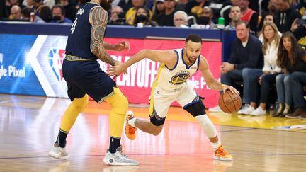 Le joueur des Warriors de Golden State Stephen Curry le 9 mai 2022 à San Francisco, en Californie.&nbsp; (EZRA SHAW / AFP)