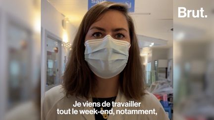 Les cas de bronchiolite se multiplient dans toute la France, et inquiètent les autorités sanitaires. Au CHU de Rouen, les services pédiatriques sont saturés face au nombre de jeunes patients. Brut. est allé à la rencontre des soignants.