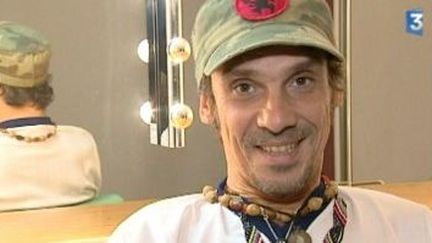 Manu Chao parle de Baionarena,d&#039;Hadopi et de Calais
 (Culturebox)