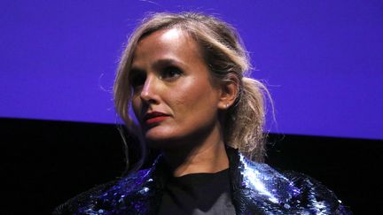 La réalisatrice Julia Ducournau assiste à la séance de photos du film "Titane" au Alice Tully Hall, Lincoln Center, le 26 septembre 2021 à New York (Etats-Unis). (JIM SPELLMAN / GETTY IMAGES NORTH AMERICA / AFP)