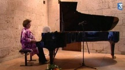 Brigitte Engerer au festival de piano de la Roque d&#039;Anthéron
 (Culturebox)